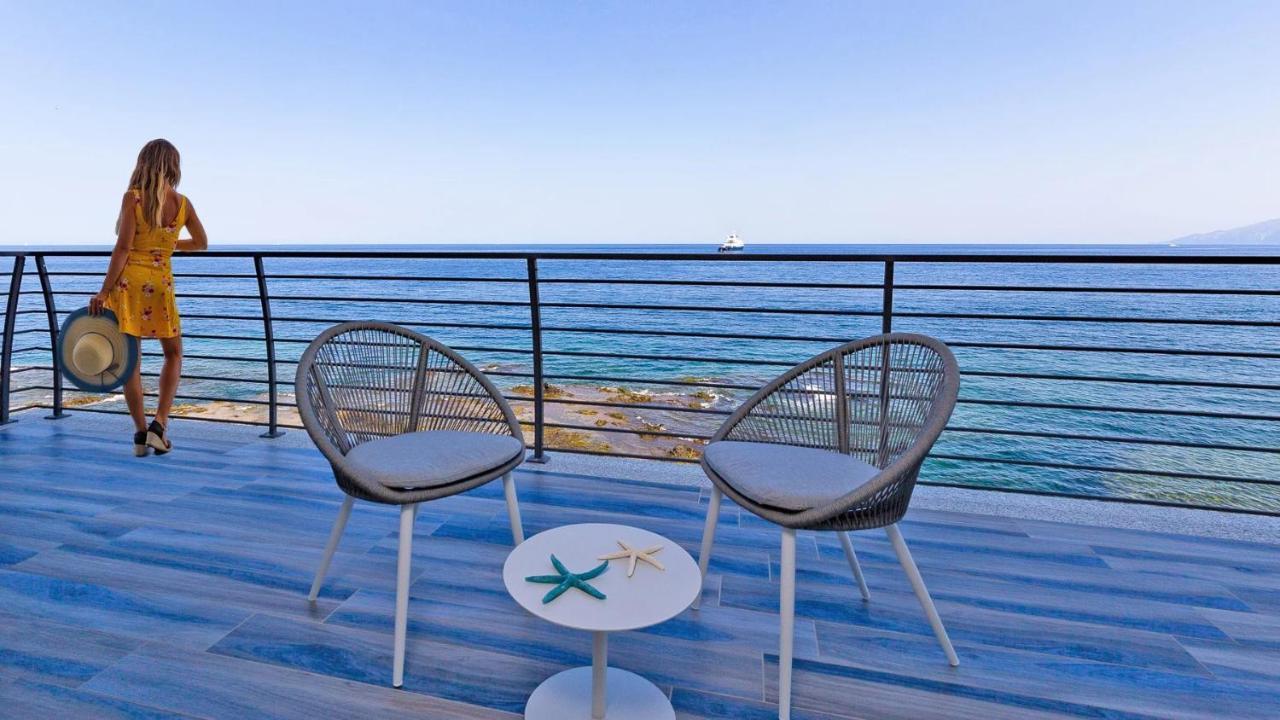 Hotel Caramare 칼라고노네 외부 사진