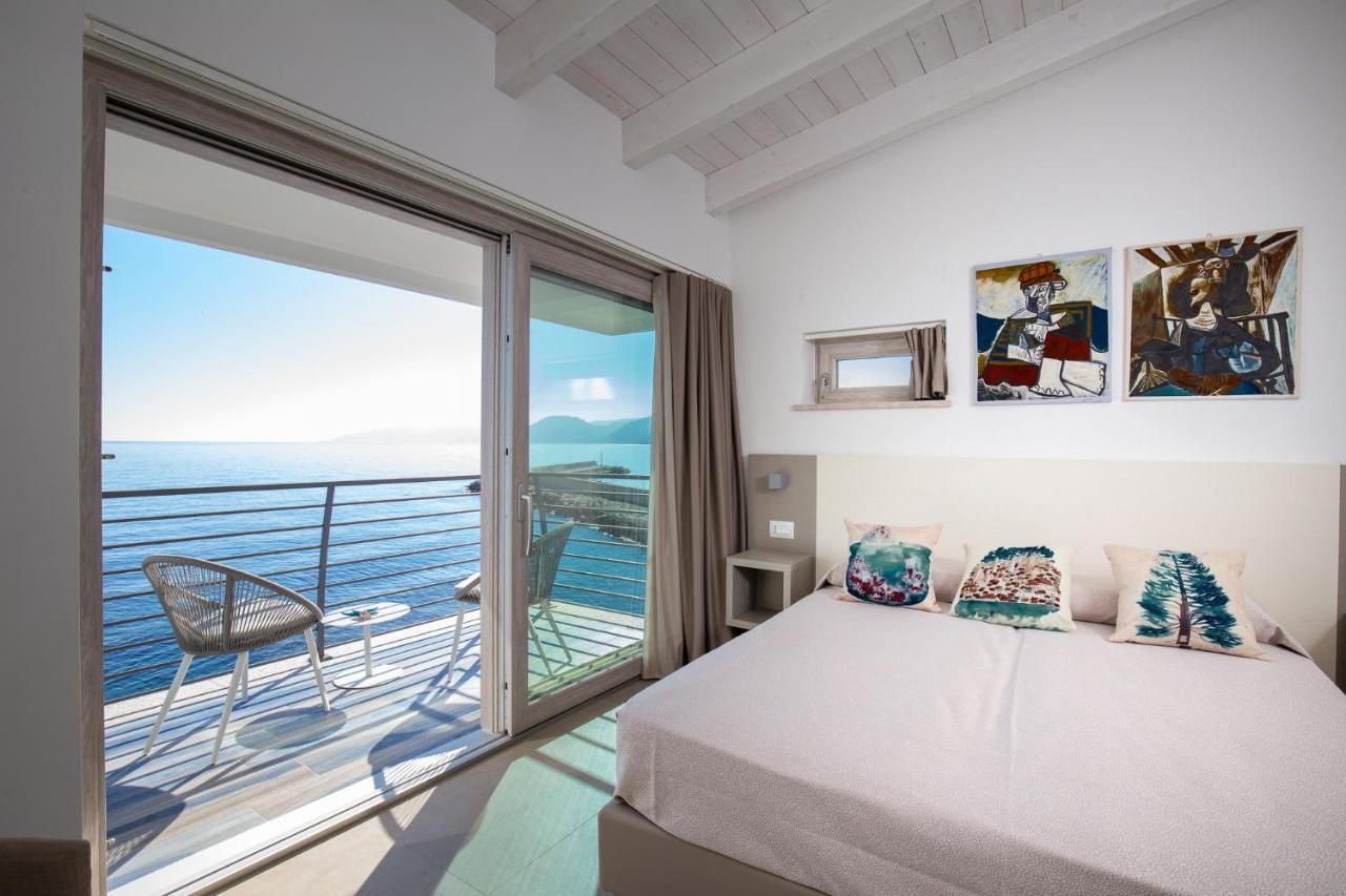 Hotel Caramare 칼라고노네 외부 사진
